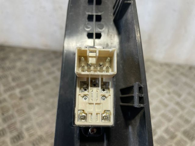 935782D000 Hyundai/Kia