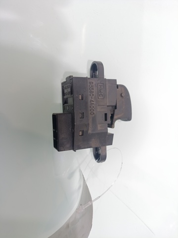 935804A000 Hyundai/Kia