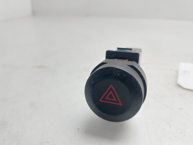 Przycisk włączania światła awaryjnego 937303E000 HYUNDAI