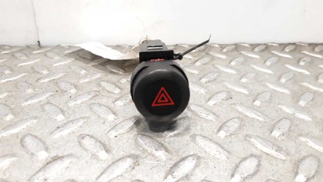 Przycisk włączania światła awaryjnego 937303E000 HYUNDAI
