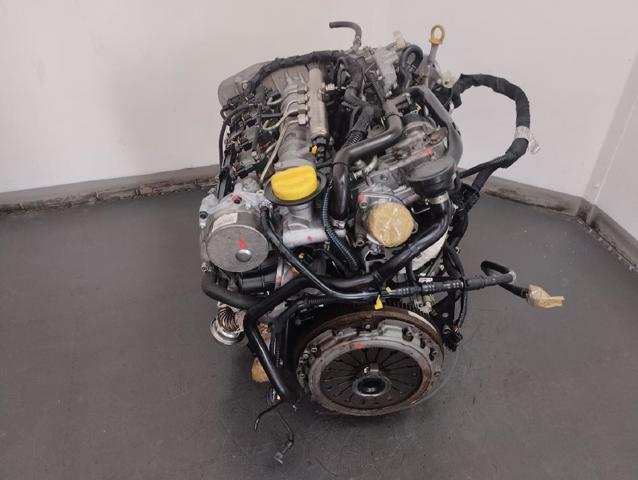 Silnik w komplecie 937A5000 FIAT