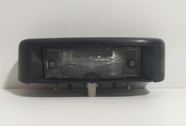 Lampa oświetlenia tylnej tablicy rejestracyjnej 93854773 OPEL