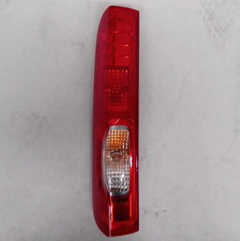 Nakładka lampy zespolonej tylnej 93857705 OPEL