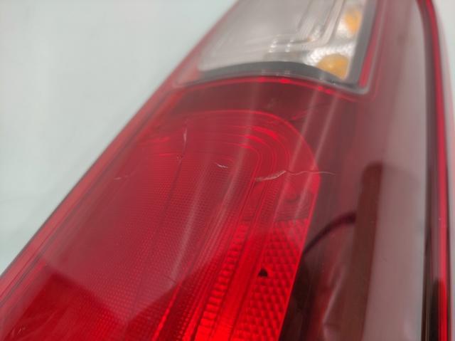 Lampa zespolona tylna prawa górna 93867969 OPEL