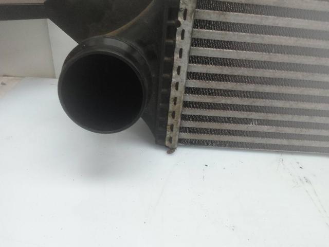 Chłodnica intercoolera 93868350 RENAULT