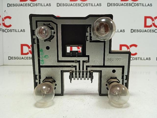 Lampa zespolona tylna prawa 93AG13N004AA FORD