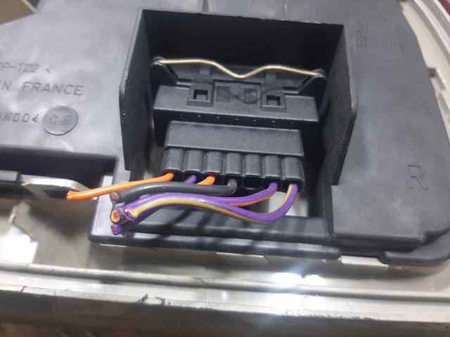 Lampa zespolona tylna prawa 93BG13N004 FORD