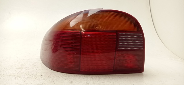 Lampa zespolona tylna prawa 93BG13N004 FORD