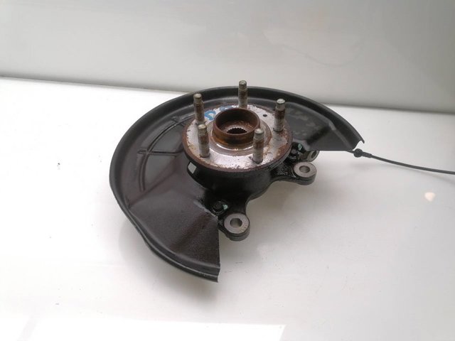 Czop (zwrotnica) przedni lewy 94524773 GM