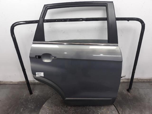 Drzwi tylne prawe 94543753 GM