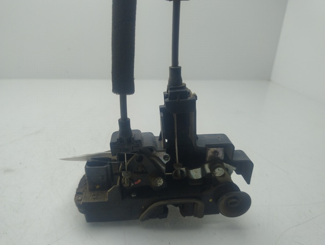 Zamek drzwi tylnych lewych 94551342 GM