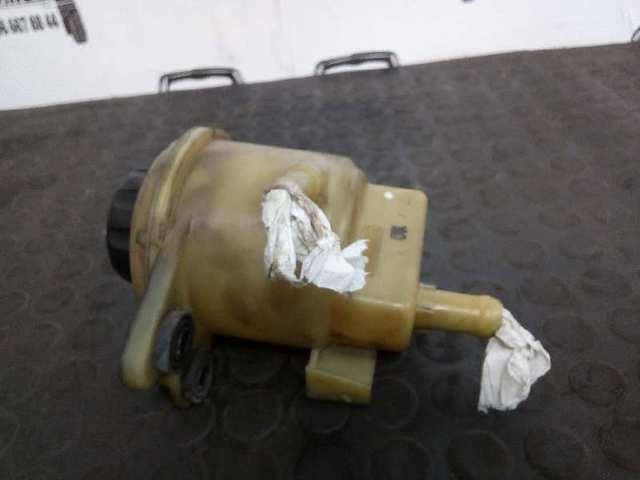 Zbiornik płynu wspomagania Chevrolet Captiva 1 C100