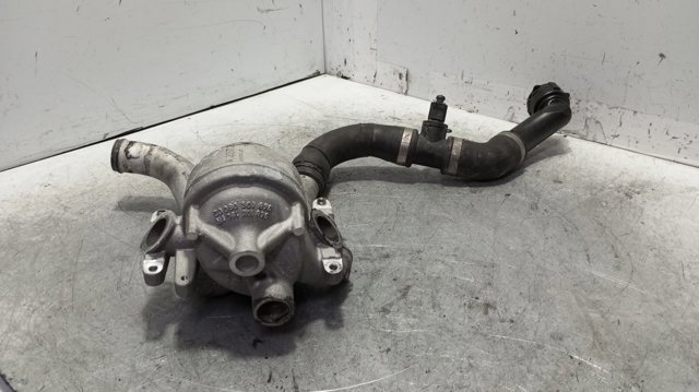 Obudowa termostatu Porsche Panamera 970