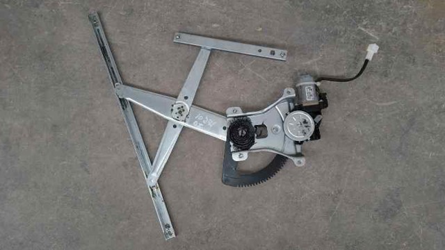 Mechanizm podnoszenia szyby drzwi przednich lewych 95015329 GM