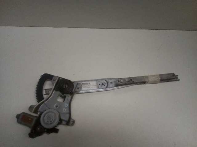 Mechanizm podnoszenia szyby drzwi przednich prawych 95015330 GM