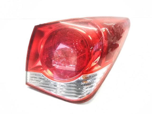 Lampa zespolona tylna prawa zewnętrzna 95039731 GM