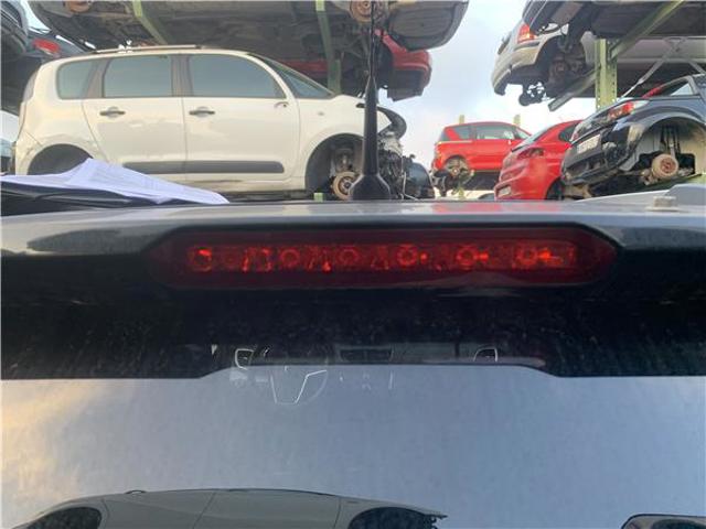 Lampa stop tylna dodatkowa 95151129 OPEL