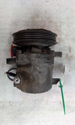 Sprężarka klimatyzacji 9520077GA1 SUZUKI