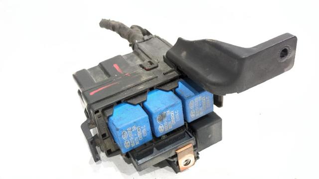 952102E000 Hyundai/Kia