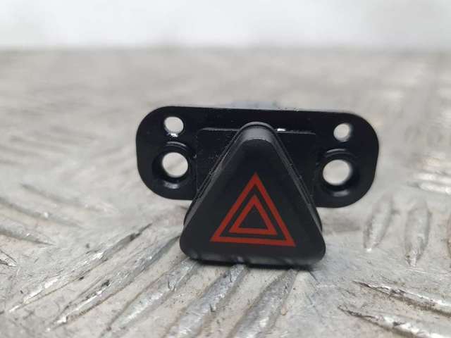 Przycisk włączania światła awaryjnego 95214143 GM