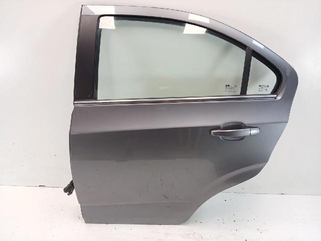 Kupić Drzwi tylne lewe Chevrolet Aveo T300 w dobrej cenie