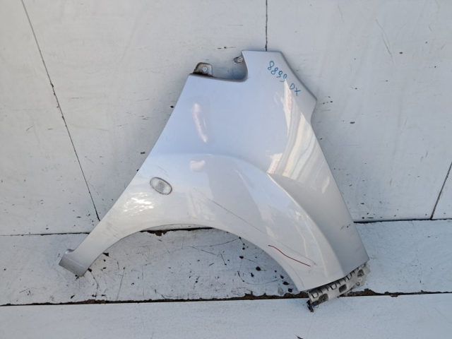 Kupić Błotnik przedni prawy Chevrolet Spark (Matiz) M300 w dobrej cenie