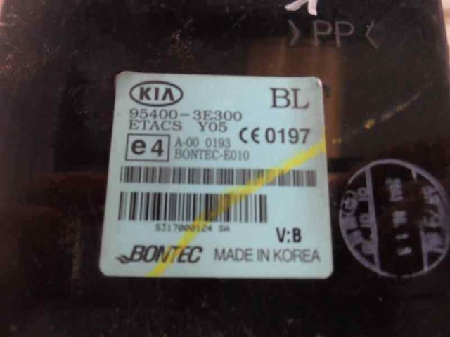 Blok komfortu 954003E300 HYUNDAI