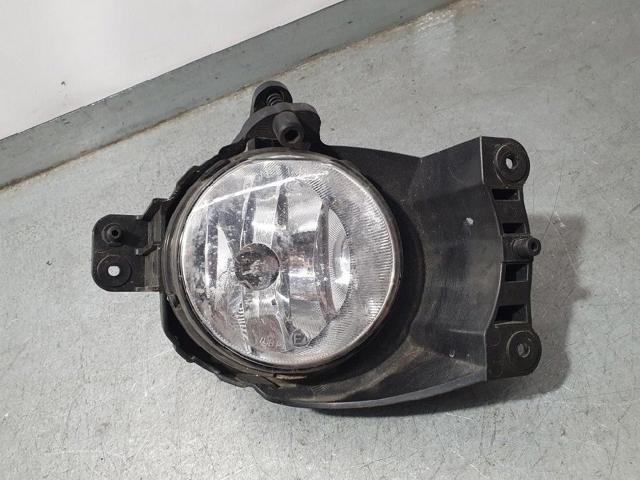 Lampa przeciwmgielna prawa 95416888 GM