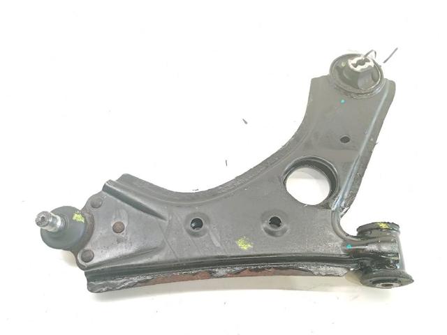 Wahacz zawieszenia przedniego dolny prawy 95514536 OPEL