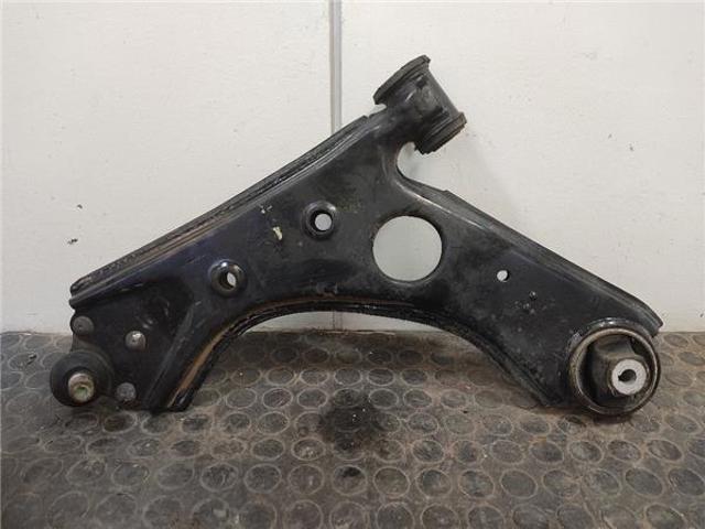 Wahacz zawieszenia przedniego dolny lewy 95514537 OPEL