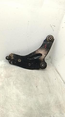Silentblock przedniego wahacza dolnego 95523257 OPEL