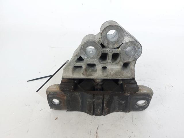 Poduszka (podpora) silnika tylna 95526920 OPEL