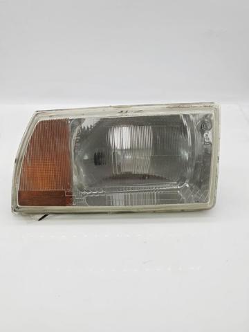 Reflektor prawy 95535309 PEUGEOT