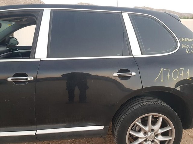 Drzwi tylne lewe 95553301106GRV PORSCHE