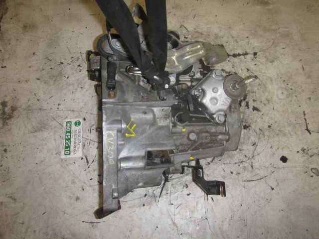 Mechaniczna skrzynia biegów w komplecie 9567406888 FIAT