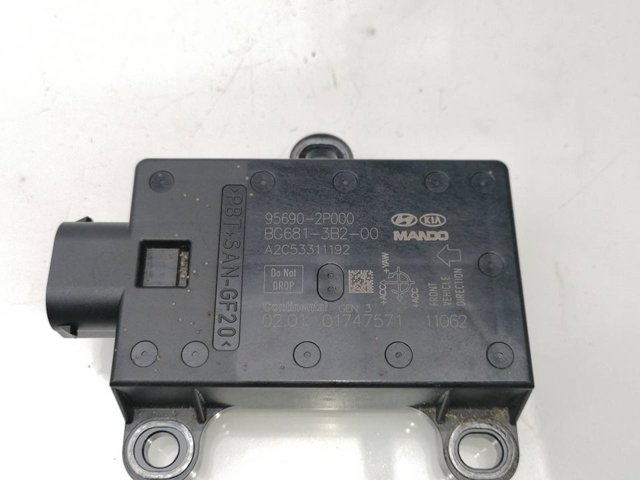 956902P000 Hyundai/Kia