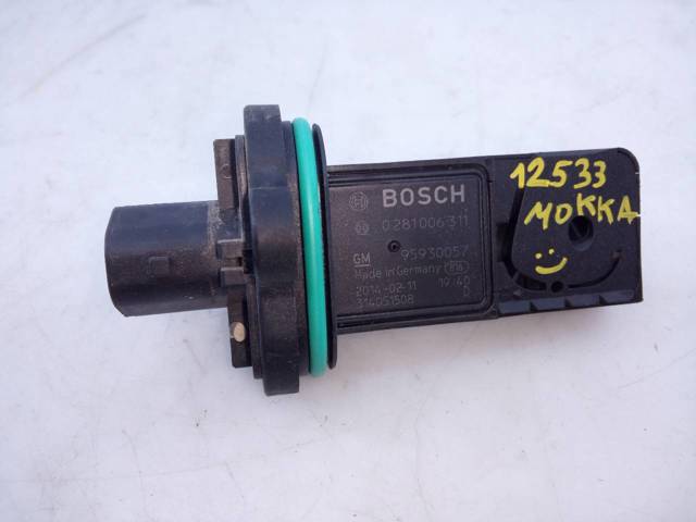 Czujnik przepływu powietrza, przepływomierz powietrza M.A.F. 95930057 OPEL