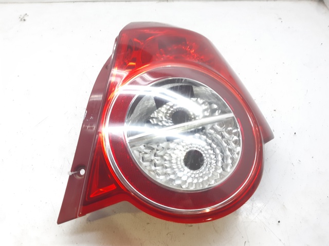 Lampa zespolona tylna prawa 95952067 GM