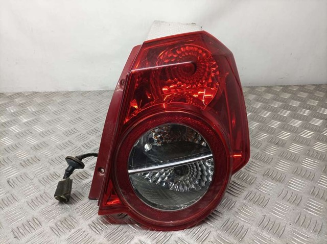 Lampa zespolona tylna prawa 95952067 GM