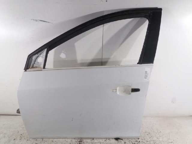 Drzwi przednie lewe 95987757 GM