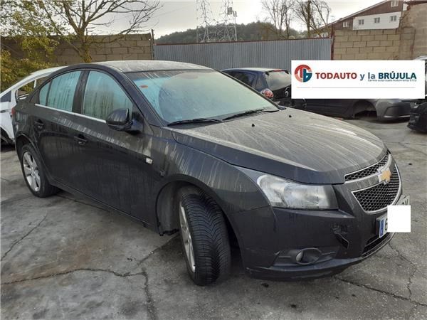 Drzwi przednie prawe 95987758 GM
