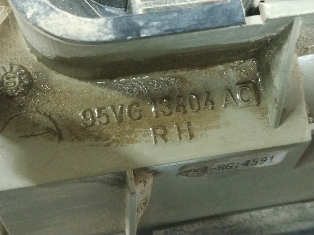 Lampa zespolona tylna prawa 95VG13404AC FORD
