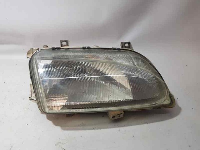 Reflektor prawy 95VW13006YD FORD