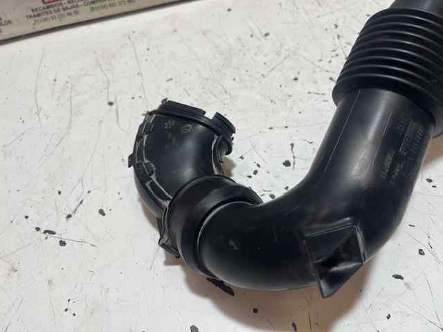 Wlot powietrza do filtra powietrza Dacia Duster HS