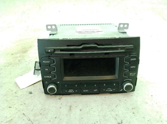 Radioodtwarzacz (radio AM/FM) 961603U230WK HYUNDAI