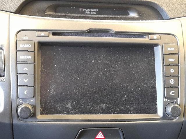 Radioodtwarzacz (radio AM/FM) 961603U230WK HYUNDAI
