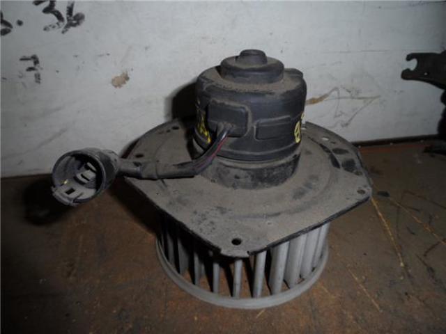 Silniczek wentylatora nagrzewnicy (ogrzewacza wnętrza) 96168699 GM