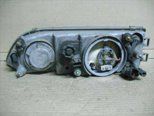 Reflektor prawy Daewoo Espero KLEJ