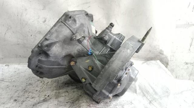 Mechaniczna skrzynia biegów w komplecie 96183707 GM