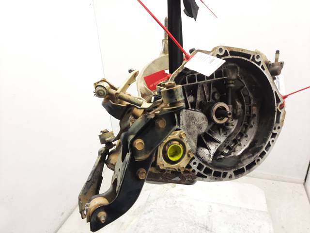 Mechaniczna skrzynia biegów w komplecie 96183707 GM